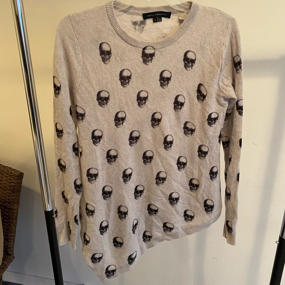 Skull Cashmere Grey Asymmetrical Hemline Sweater